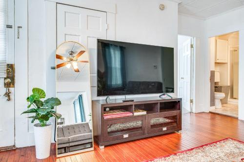 Walkable Nashua Apartment - Close to Hospitals! in Nashua, USA