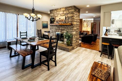 MI CASA- 4 Bd- Mega Playground in Willmar