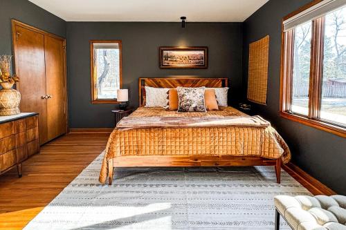 MI CASA- 4 Bd- Mega Playground in Willmar