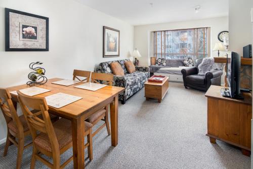 Town Plaza Suites by Golden Dreams in Whistler, Canada