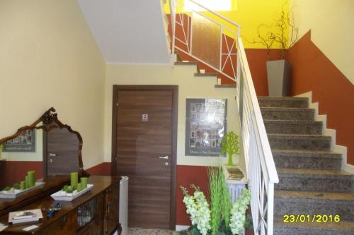Location Lory 3