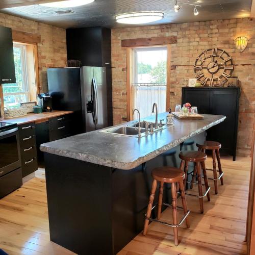 THE LOFT 3 level urban cabin with a HUGE patio! in Willmar