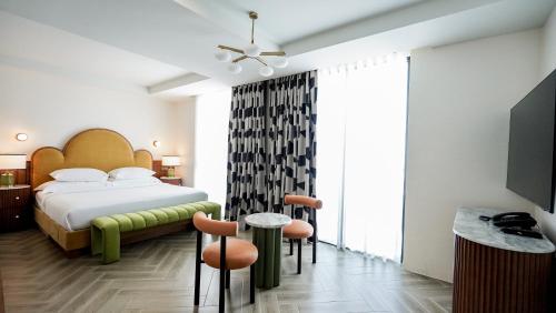 room detail thumbnail 0