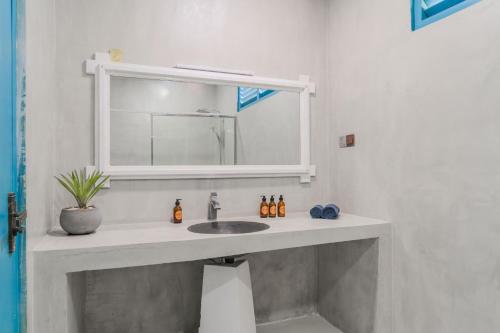 Deluxe Double Room with Bath image 10