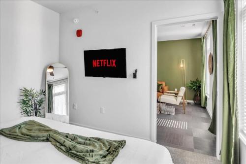 Pinnacle Heights 1Bdrm 2nd flr Near Walmart Amp Pool Fitness Center Yoga Studio Dog Spa