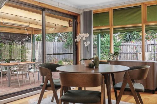 Family Treasure near Chadstone and Monash Uni in Oakleigh