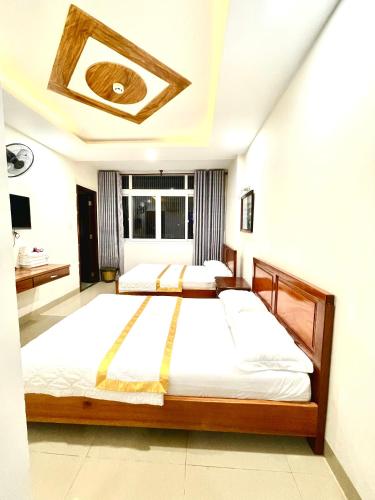 Double Room image 6