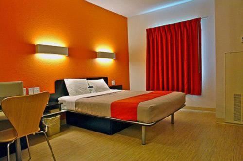 2 queen beds