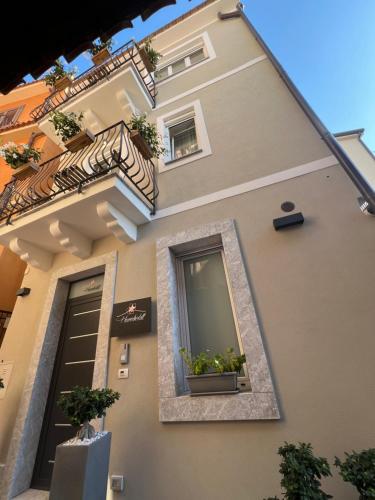 Humboldt Luxury Apartment & Rooms Taormina 1