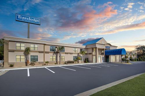 Travelodge by Wyndham Perry GA - image 6