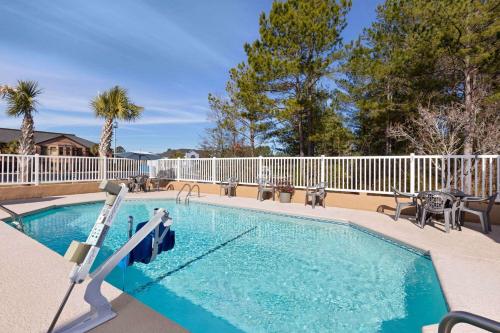 Travelodge by Wyndham Perry GA - image 11
