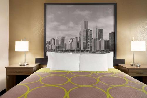 Super 8 by Wyndham Joliet I-55 N/Chicago - main image
