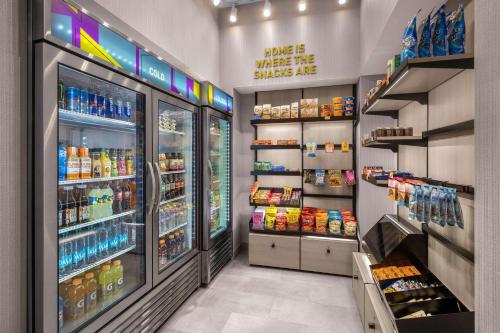 Home2 Suites by Hilton Eureka - 레스토랑