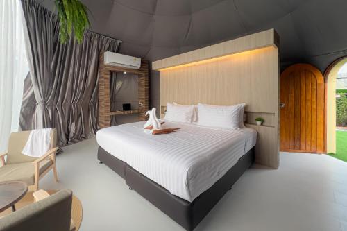 Sunny Side Resort Koh Tao in Sairee