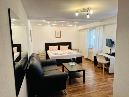 Doppelzimmer, keller, economy