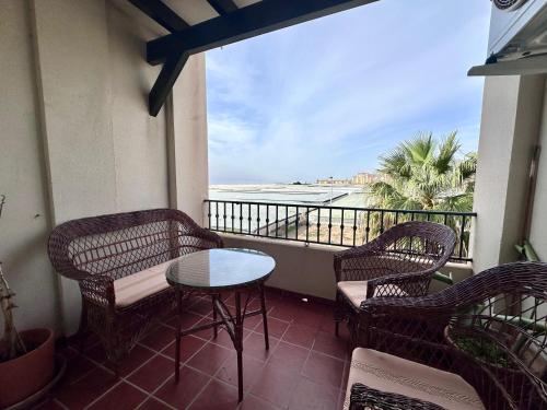 칼라온다 Apartamento Playa Calahonda El Farillo con terraza 3성급 싱글룸 전망