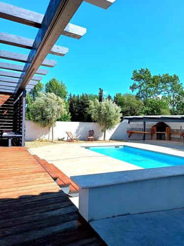 Villa Moderne avec Piscine proche Narbonne gîte à louer Ouveillan