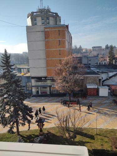 Bedaleyl, Piteşti (foto 3)