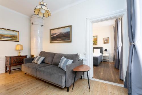 Standard One-Bedroom Apartment image 7