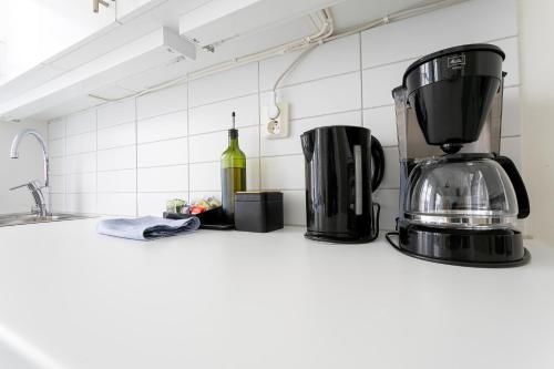 Standard One-Bedroom Apartment image 3