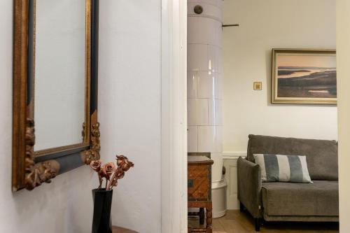 Standard One-Bedroom Apartment image 1