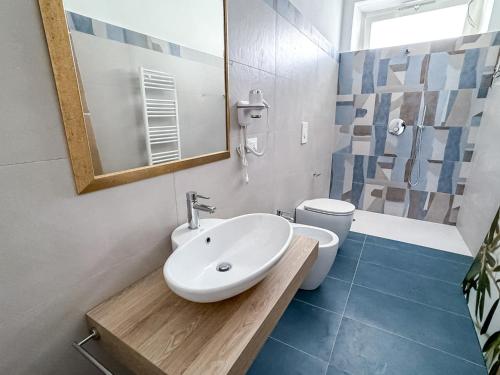 2 bedrooms, 4 beds