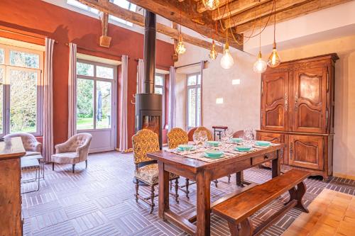 共用Lounge/電視區, Chambre rénovée en 2024 avec cuisine-séjour-salon partagés (Chambre renovee en 2024 avec cuisine-sejour-salon partages) in 聖加來