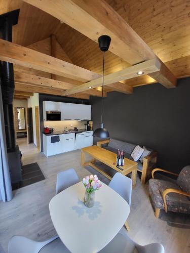 Apardo Chaty Březka-Dvojka (Apardo Chaty Brezka-Dvojka) in ลิบุน