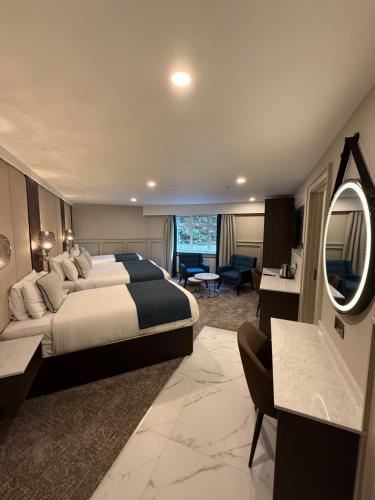 Bushtown Hotel & Spa - image 4