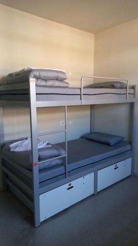 Barcelona Pere Tarrés Youth Hostel, Барселона (фото 9)