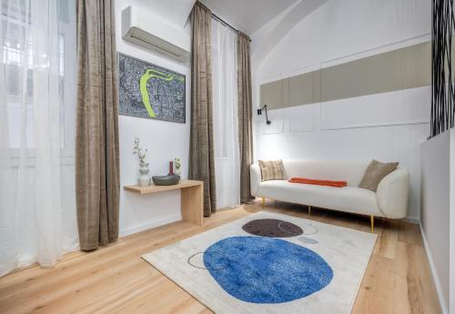 One-Bedroom Apartment image 8