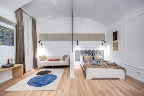 One-Bedroom Apartment image 5