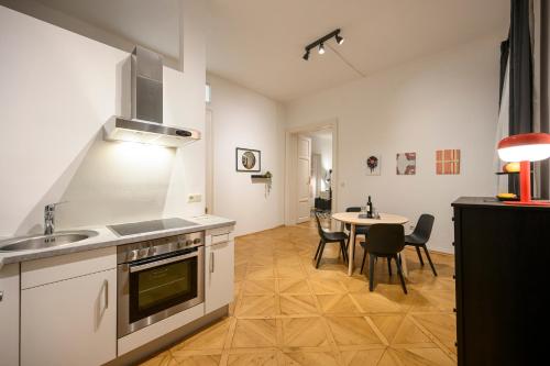 Spacious apartment in Graz for 6 people in Sankt Leonhard