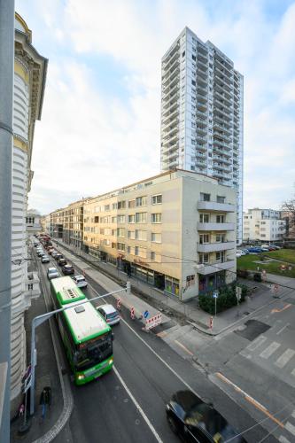 Exterior view, Spacious apartment in Graz for 6 people in Sankt Leonhard