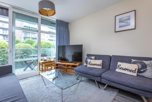 Riverside Apartment - image 12