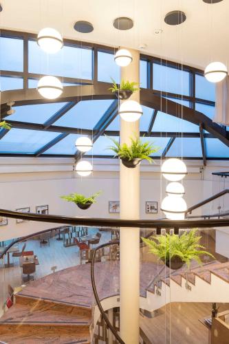 NH Geneva Airport Hotel - image 8