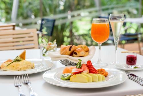 NH Collection Bogotá Royal Teleport