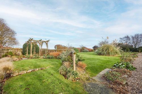 Host & Stay - Newton Cottage, Alnwick (photo 2)