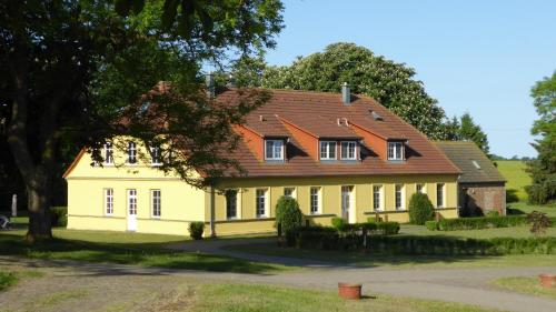 Gut Rattelvitz, Parterre A OST in Gingst, Deutschland
