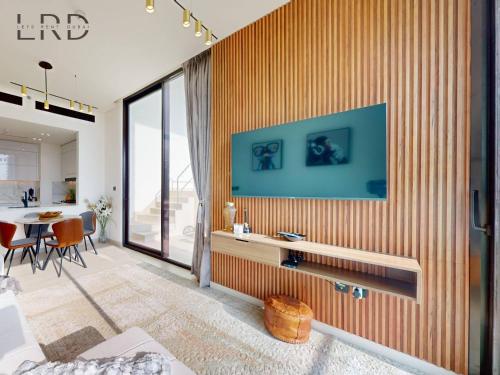 Modern Smart Home 2BR with Private Pool in JVC, Dubaj (zdjęcie 4)