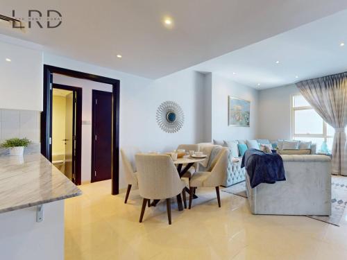 Stylish 2BR Apartment Steps from Metro and Marina Mall, Dubaï (photo 5)
