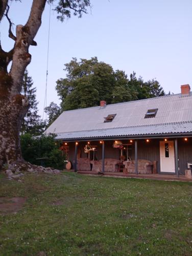 Ezerkalnunams in Talsi