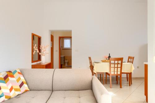 One-Bedroom Apartment - Ground Floor room in Apartments Sunset