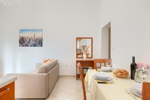 One-Bedroom Apartment - Ground Floor image 10