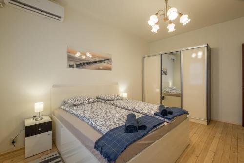 Stylish TOP center Flat 100m to Vitosha blvd, Sofia (photo 8)