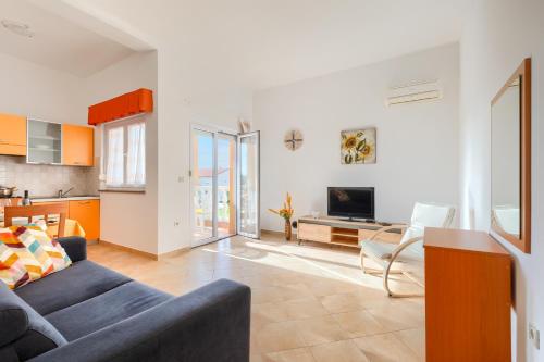 One-Bedroom apartment Standard image 9