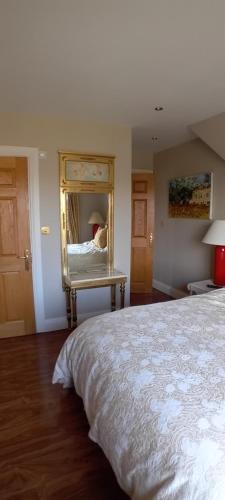 Number 13, Naas (foto 3)