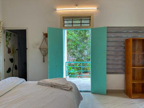 Molly's Hostel in شاطئ فاركالا