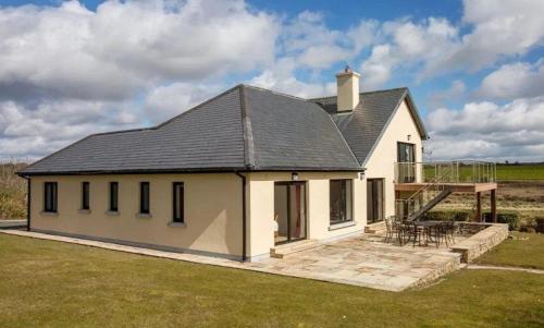 A szálláshely kívülről, Waterford Villa - 5 Bed - Sleeps 10 - Parking in Ardmore