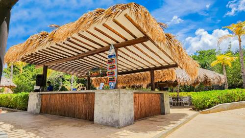 Bar/lounge, Sunsol Ecoland in Pedro Gonzalez